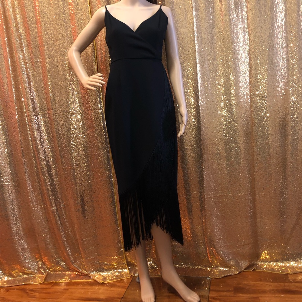 Dress 👗 - Picture 3 of 7